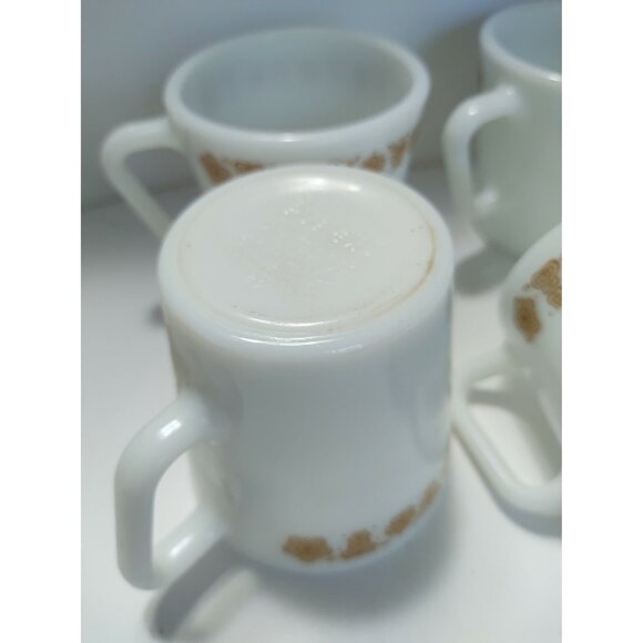 Vintage Pyrex D-Handle Butterfly Pattern Milk Glass Mugs Set of 4 - Picture 9 of 11